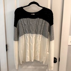 Authentic American Heritage Sweater | Colors: Black, Gray, White | Size L